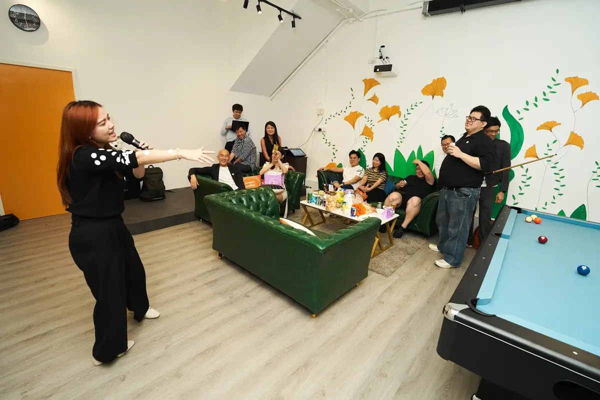 Incorporating green spaces in Singapore corporate event venue for better atmosphere